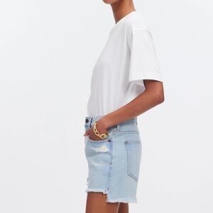 Madewell size 30 - Relaxed Mid-Length Denim Shorts with Step Hem NWT
